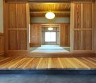 土間より和室を望む