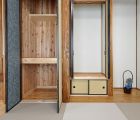 和室　物入れの内部も無垢板仕上げ