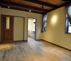 ＬＤＫ　床はアンティークオークを採用　木製建具はすべて当社オリジナル