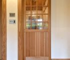 アンティークガラスを採用した当社オリジナル建具