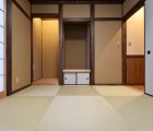 和室 床の間と地袋付き仏間
