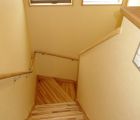 3階への階段室